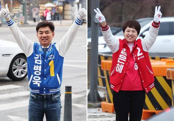 지난달 28일 오전 경기도 성남시 분당을에 출마한 더불어민주당 김병욱 후보(왼쪽)와 국민의힘 김은혜 후보가 출근길 시민들에게 인사하는 모습. 연합뉴스