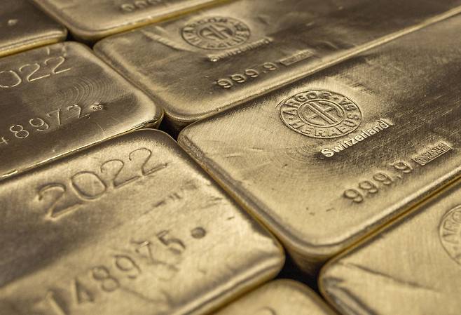 금값이 치솟고 있지만 일부 금 채굴 기업의 주가는 상승세를 타지 못하고 있다./로이터 연합뉴스