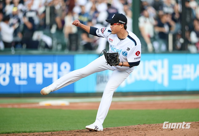 6일 부산 사직구장에서 2024 신한 SOL 뱅크 KBO 리그 롯데 자이언츠와 두산 베어스의 경기가 열렸다. 롯데 자이언츠 선발 투수 박세웅이 역투하고 있다. /사진=롯데 자이언츠