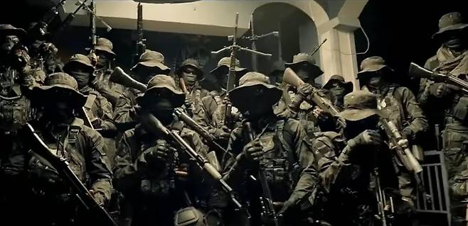 아이티 갱단이 공개한 자신들의 홍보 동영상 중 일부. /유튜브 jhon prodz