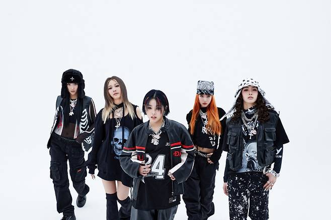 영파씨. (사진=DSP미디어, 비츠엔터테인먼트 제공)