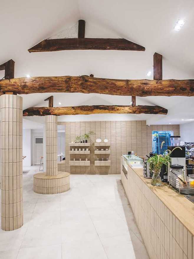 플루크 커피 실내 공간