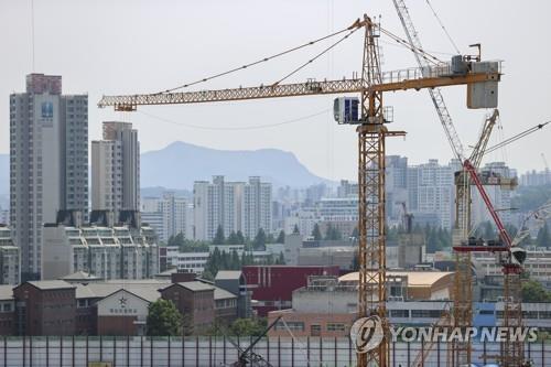 서울의 한 아파트 공사현장 모습 [연합뉴스 자료사진]