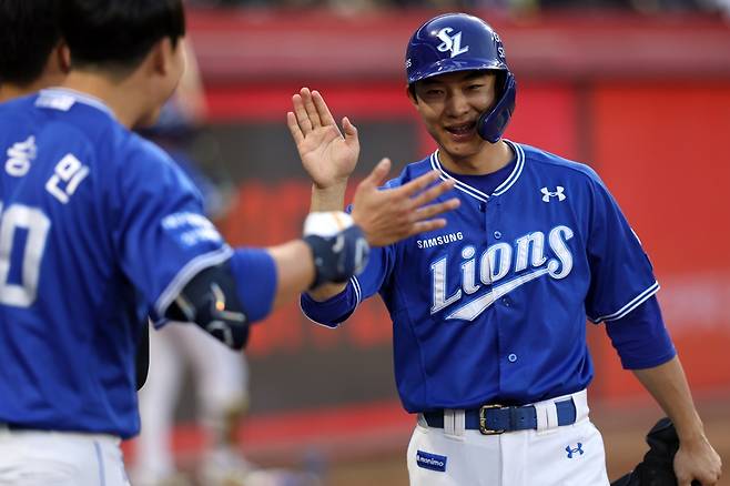 김재혁은 10일 사직구장에서 열린 '2024 신한 SOL Bank KBO 리그' 롯데 자이언츠와 주중 3연전 2차전에서 5번타자 1루수로 선발 출전했다. 3루타로 팀의 첫 득점을 만들며 공격에 활력을 불어넣었다. 삼성 라이온즈