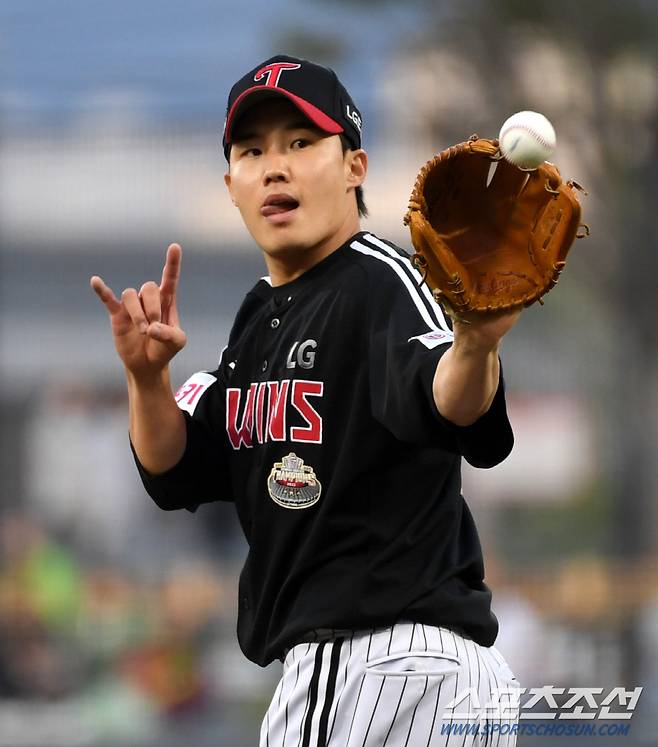 11일 광주 기아챔피언스필드에서 열린 KIA 타이거즈와 LG 트윈스의 경기. LG 임찬규가 숨을 고르고 있다. 광주=박재만 기자pjm@sportschosun.com/2024.04.11/