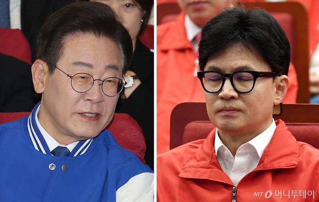 [서울=뉴시스] 조성봉 이영환 기자= 이재명 더불어민주당 대표와 한동훈 국민의힘 비상대책위원장이 10일 오후 서울 여의도 국회에 마련된 개표상황실에서 각각 출구조사 결과 발표를 시청하고 있다. 2024.04.10. photo@newsis.com /사진=