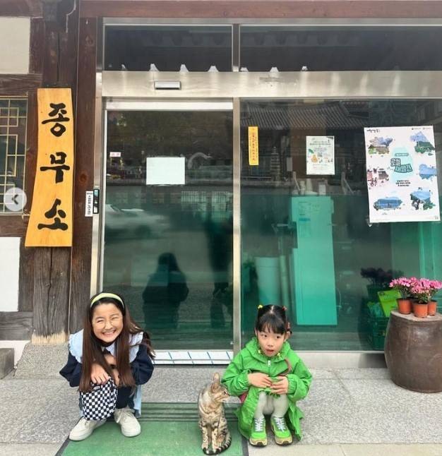 사진=왼쪽부터 인교진 소이현 첫째딸 인하은, 둘째 인소은/소이현 소셜미디어 캡처