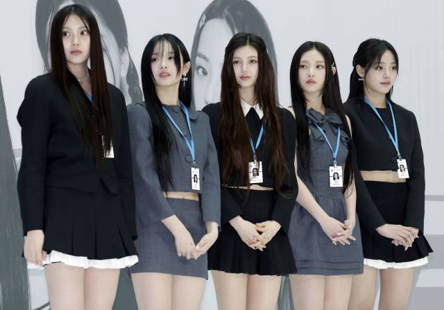 인천공항 홍보대사에 위촉된 뉴진스 멤버들 사진. 뉴시스