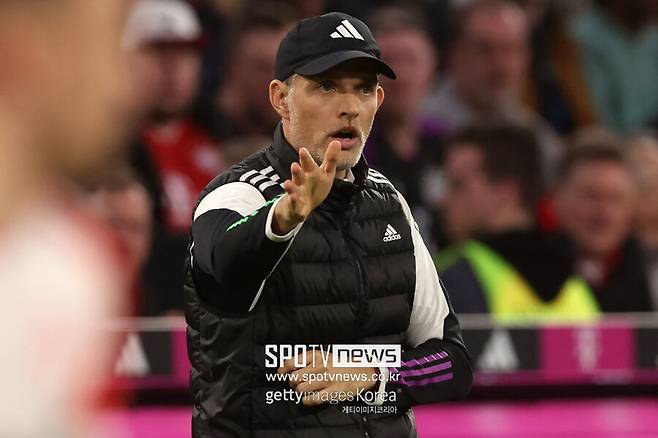 ▲ 토마스 투헬 바이에른 뮌헨 감독이 자신의 전술, 전략 무지를 김민재를 희생양으로 돌리는 것 같다는 분석이 나오고 있다.