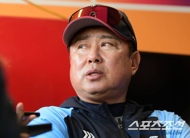 24일 인천 SSG랜더스필드에서 열린 롯데와 SSG의 경기. 롯데 김태형 감독. 인천=정재근 기자 cjg@sportschosun.com/2024.3.24/