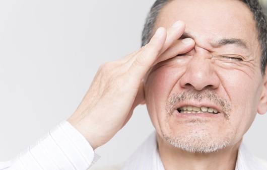 눈앞이 번쩍거리는 느낌이 든다면 광시증 증상을 의심할 수 있다｜출처: 게티이미지뱅크