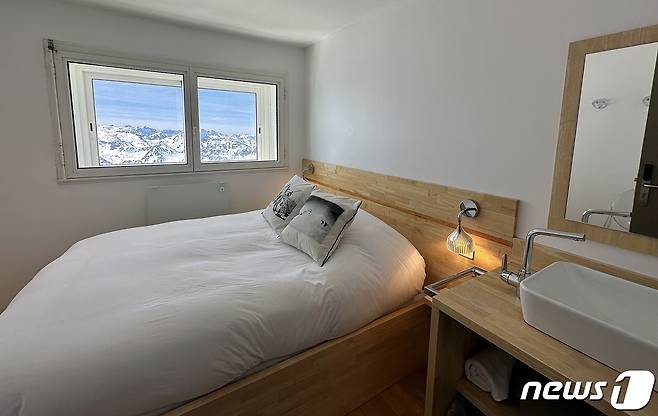 피크 뒤 미디에 자리한 숙소ⓒ News1 윤슬빈 기자