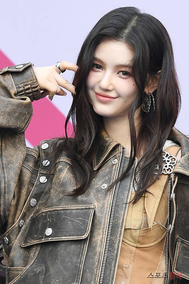 '2024 F/W 서울패션위크' 오프닝쇼 줄라이칼럼에 참석한 그룹 뉴진스(NewJeans) 다니엘. ⓒ이혜영 기자 lhy@hankooki.com