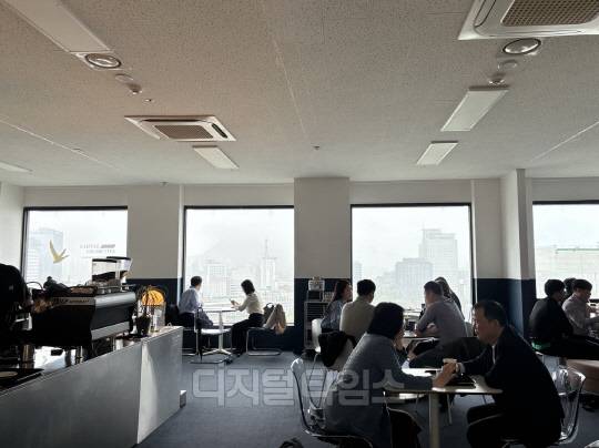 서울 중구 유원빌딩에 위치한 카페의 모습. 디지털타임스 DB