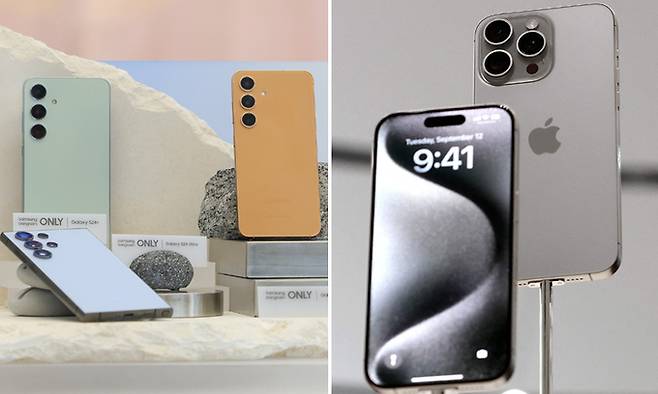 스마트폰 갤럭시 S24 시리즈(왼쪽), 애플의 아이폰 15 시리즈. 연합뉴스