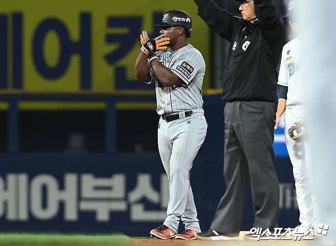 페라자는 16일 창원 NC파크에서 열린 '2024 신한 SOL Bank KBO 리그' NC와 주중 3연전 첫 번째 경기에서 2번타자 우익수로 선발 출전. 7회초 2타점 2루타를 쳐 공격에 활력을 불어넣었다. 창원, 고아라 기자