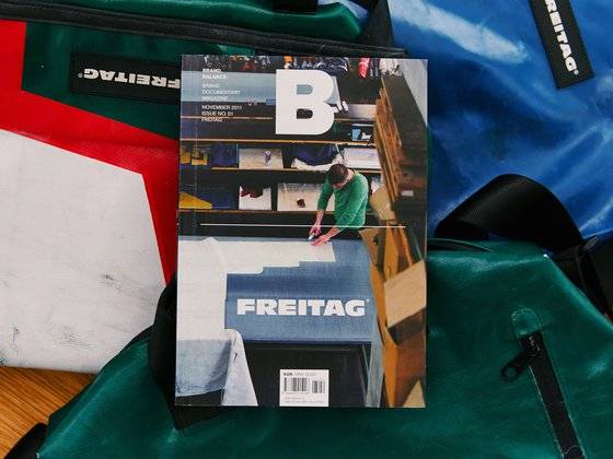 한국 잡지의 새로운 방향성을 제시한 매거진B의 창간호 〈프라이탁〉 [사진 매거진B 홈페이지]