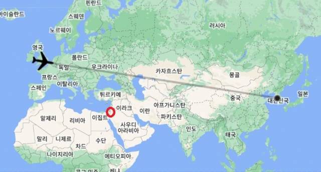 대한항공의 영국 런던 히드로공항행 KE908 항공편의 노선도. 하단에 표시된 빨간색 원이 이스라엘. KAYAK 항공편 추적기 갈무리