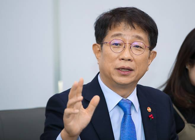박상우 국토교통부 장관이 11일 정부세종청사에서 열린 국토부 출입기자단과의 간담회에서 발언하고 있다. 연합뉴스