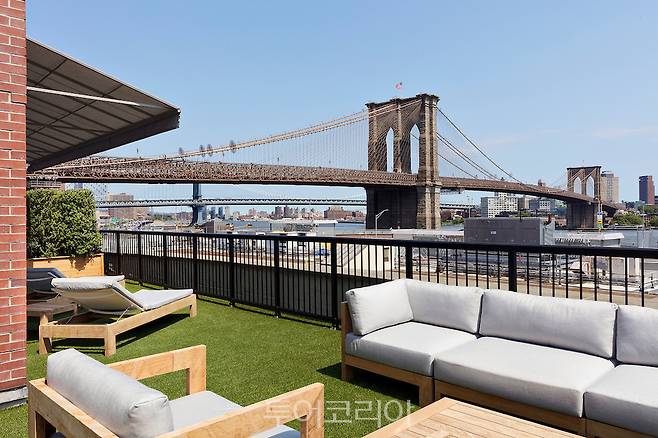 33 시포트 호텔에서 바라본 브루클린 브릿지