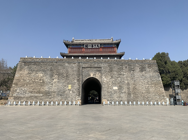 산하이관엔 천하제일관(天下第一關)이라는 현판이 걸려있다. / 사진 = MBN 촬영