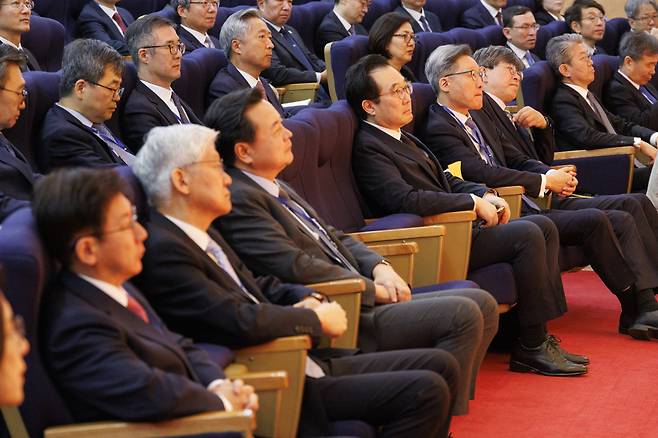 Around 180 ambassadors, consul generals and other dignitaries attend the opening ceremony of the five-day gathering entitled, "Our Diplomatic Strategy during the Era of Geopolitical Transition" on Monday. (Yonhap)
