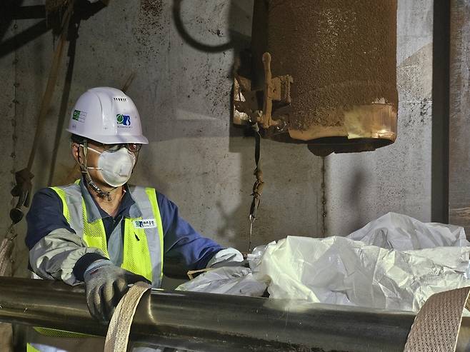 서울 송파구 음식물류폐기물 자원화시설에서 음식물쓰레기로 비료를 생산하고 있다. [이진한 기자]