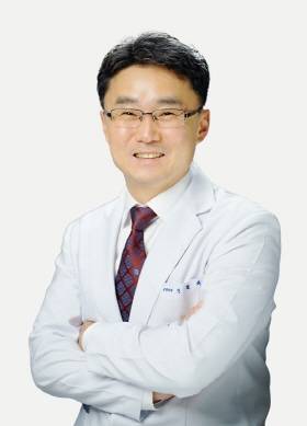 생생병원 신경외과 전문의 신필재 원장./사진=생생병원