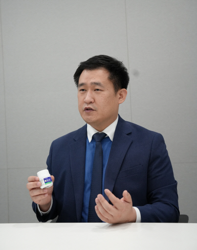 진재훈 대웅제약 소화기사업팀 팀장이 펙수클루의 장점에 대해 설명하고 있다.