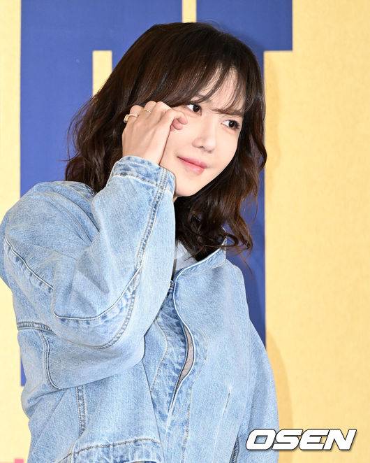 [OSEN=조은정 기자]JTBC 새 수목드라마 ‘끝내주는 해결사’ 제작발표회가 31일 오후 서울 마포구 상암 스탠포드 호텔에서 열렸다.배우 이지아가 포즈를 취하고 있다. 2024.01.31 /cej@osen.co.kr