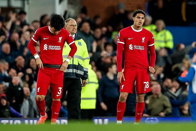 ▲ 에버턴이 우승을 노리는 리버풀의 발목을 제대로 잡았다. ⓒ연합뉴스/REUTERS/EPA