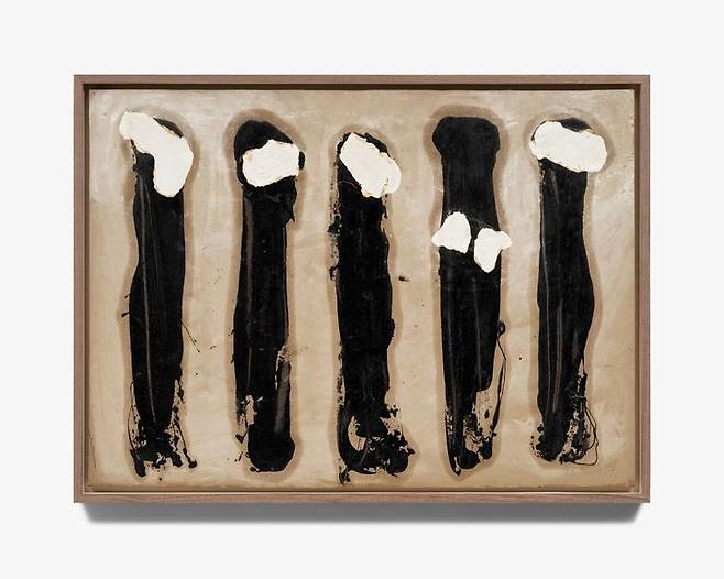 이승택, 무제, 1988, 종이에 콜타르, 페인트, 79 x 108 x 3 cm. Courtesy of the artist and Gallery Hyundai. 갤러리현대 제공 *재판매 및 DB 금지