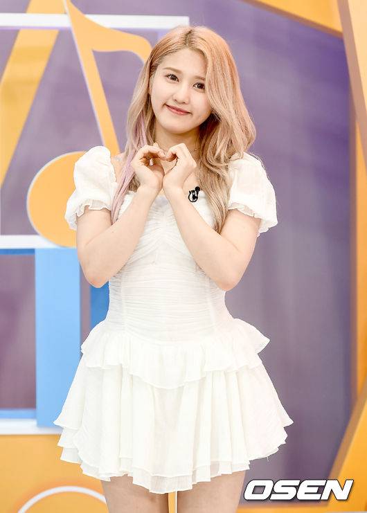 [OSEN=김성락 기자] 22일 오후 서울 상암동 TBS 오픈스튜디오에서 TBS '팩트인스타' 녹화 현장 공개 행사가 열렸다.네이처(NATURE) 하루가 포즈를 취하고 있다./ksl0919@osen.co.kr