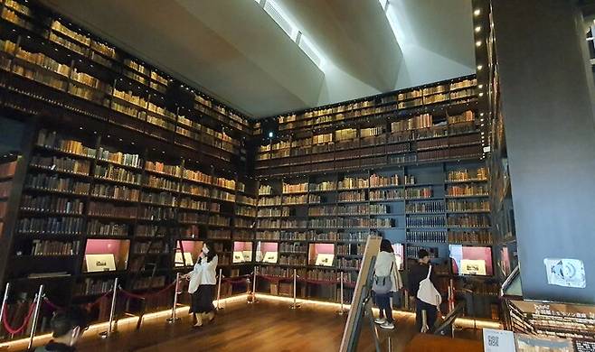 동양문고 모리슨 컬렉션.&nbsp;