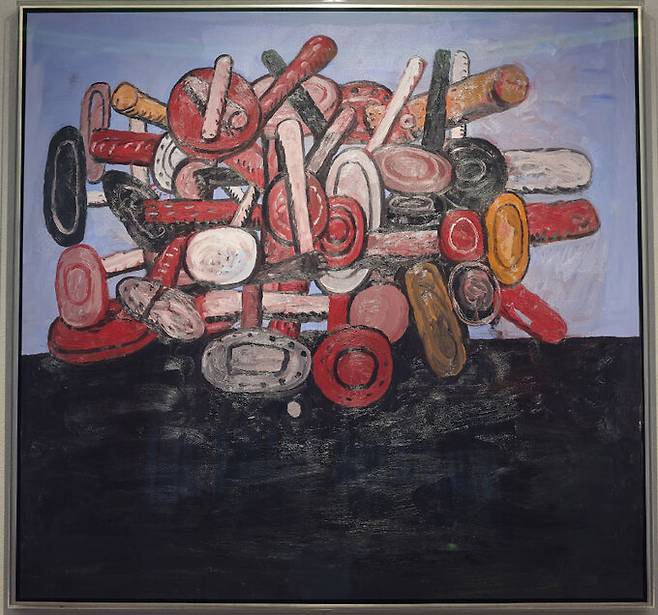 VIP 고객들을 대상으로 오픈하는 파라다이스시티의 특별한 공간 ‘아트하우스’에 필립 거스턴의 무제가 전시되어 있다.