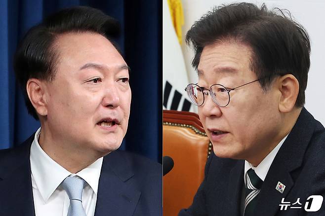 윤석열 대통령(왼쪽)과 이재명 더불어민주당 대표가 오는 29일 용산 대통령실에서 영수회담을 하기로 합의했다. (뉴스1 DB) 2024.4.26/뉴스1 ⓒ News1 ,송원영 기자