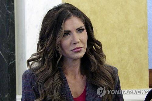 크리스티 노엄 미국 사우스다코타 주지사 [AP=연합뉴스. 재판매 및 DB 금지]
