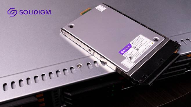 솔리다임의 쿼드러플레벨셀(QLC) 낸드플래시 기반 솔리드스테이트드라이브(SSD) 제품. (사진=솔리다임)