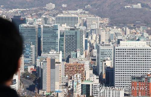 서울 남산에서 바라본 업무용 빌딩들 [연합뉴스 자료사진]