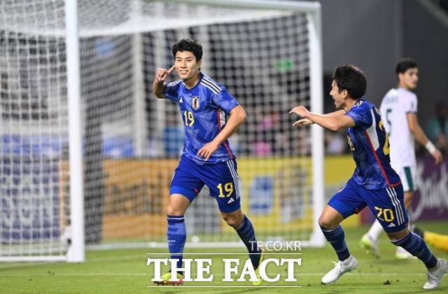 일본의 호소야 마오가 30일 이라크와 2024 AFC U23 아시안컵 4강전에서 전반 28분 선제 결승골을 터뜨린 뒤 기뻐하고 있다./AFC