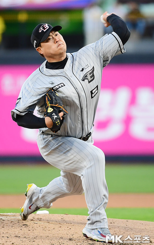 류현진은 30일 대전 SSG전을 통해 KBO 통산 100승을 노리고 있다. 사진=김영구 기자