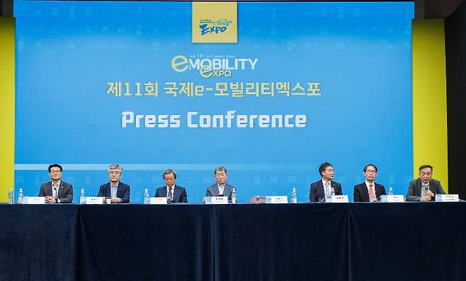 제11회 국제 e-모빌리티엑스포가 30일 제주국제컨벤션센터와 중문관광단지 일원에서 개막했다. 한국자동차기자협회 제공