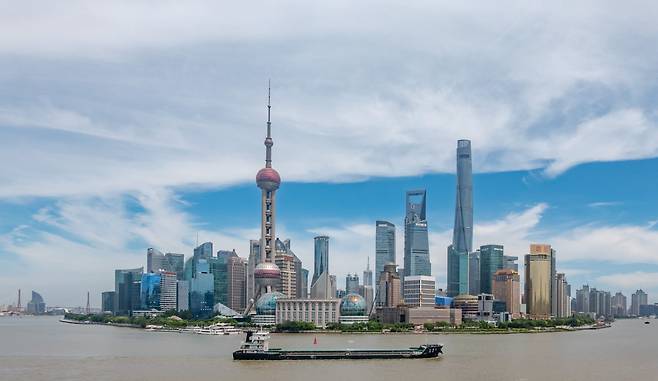 중국 상하이의 푸동 루자쭈이 금융 지구의 모습./Imagine China/로이터