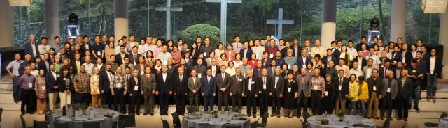 PCUSA 한인교회전국총회 회원들이 1일 경기도 광주 소망수양관에서 기념촬영을 하고 있다. NCKPC 제공