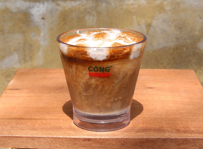 콩카페의 코코넛 연유 커피 / 사진=정세윤 여행+ 기자