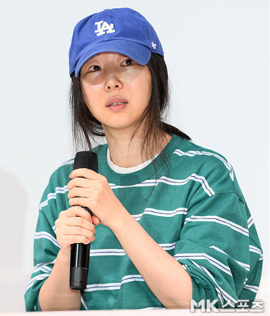 하이브와 민희진 어도어 대표의 내홍이 갈수록 심화하는 가운데, 하이브 측에서 민 대표가 하이브의 내부 핵심 자료 및 어도어 인사자료를 제삼자에게 유출한 자료를 확보했다는 소식이 전해졌다. / 사진 = 천정환 기자