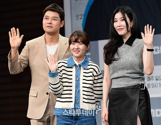 ‘송스틸러’ 전현무 장하린PD 이해리. 사진 I 강영국 기자