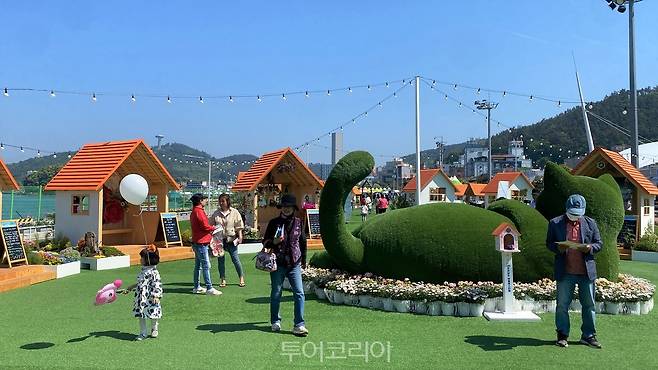 '전라남도 정원 페스티벌'이 완도 해변공원 일원에서 오는 31일까지 열린다./사진-전남도