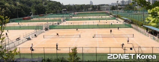 제39회 대덕연구개발특구 테니스연합회장기 테니스 대회 메인 행사가 열린 충암대 테니스장 전경.