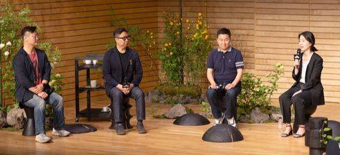 영상 콘텐츠, IT, 공간 경험, 엔터테인먼트 업계 전문가들이 한식의 가치를 높이기 위한 의견을 나누고 있다. [사진 난로학원]